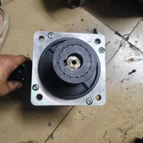 询价-伺服电机AC  SERVO  MOTOR，130st-m06