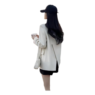 粉色西装外套女春秋季韩版英伦风休闲设计感小个子短款小西服上衣