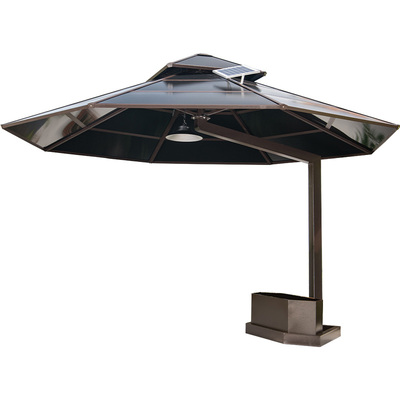 打地钉固定的遮阳伞凉亭