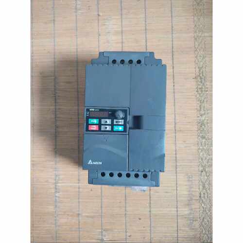 变频器11KW三相输入V110E43A-BA，包-询价