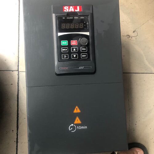 VM1000B4T022GB三晶变频器22KW380V三相议价维修