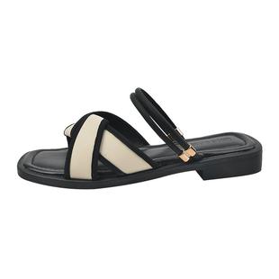 网红超火法式平底凉拖鞋女夏季外穿2026新款时尚小香风外出沙滩鞋