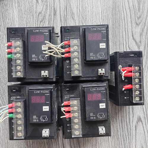 CJ1W-PA205C，还有一个PA202询价