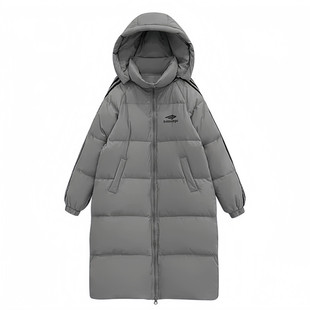 韩国学生三条杠连帽羽绒服女长款过膝2025冬季新款白鸭绒情侣外套