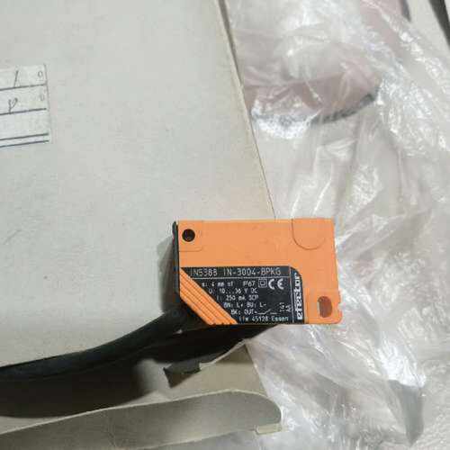 议价全新易福门传感器IN5388，型号IN-3004-BPKG，