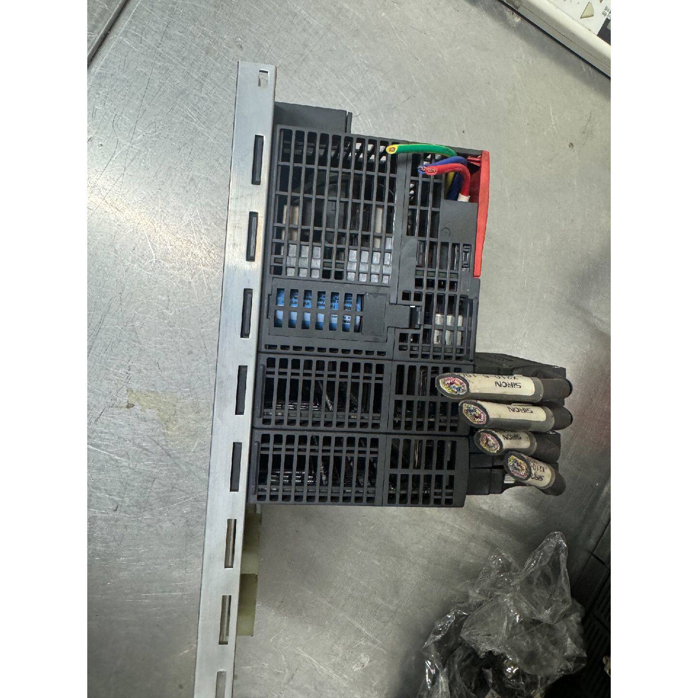议价三菱PLC拆机件,包含Q00UJCPU、QX42、QY42P