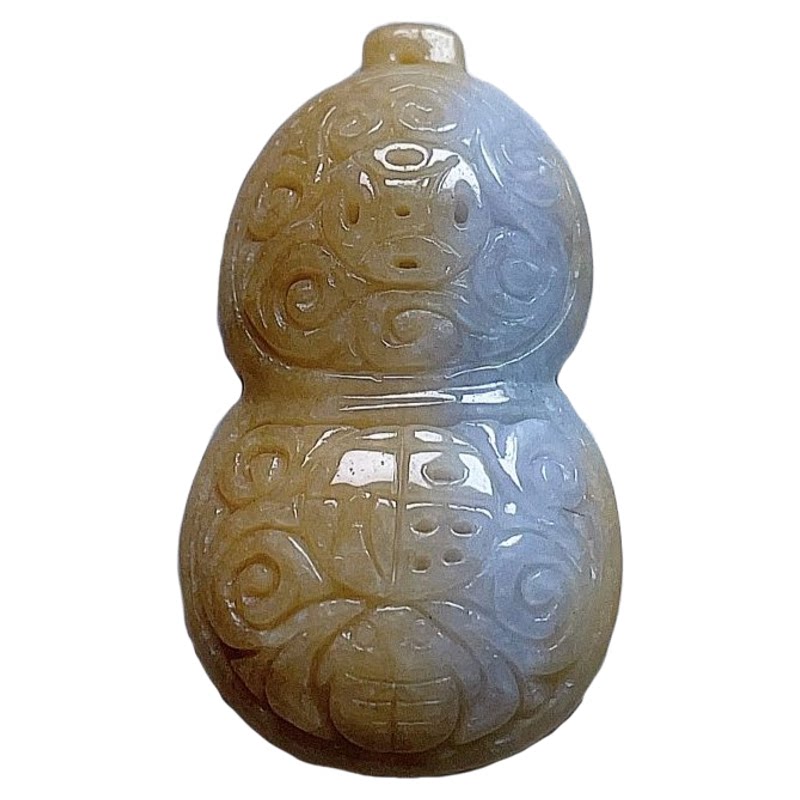 天然翡翠葫芦吊坠乳白淡黄双彩