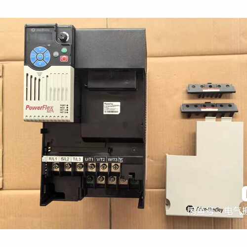 罗克韦尔AB变频器25AD037N11499新的带包装保