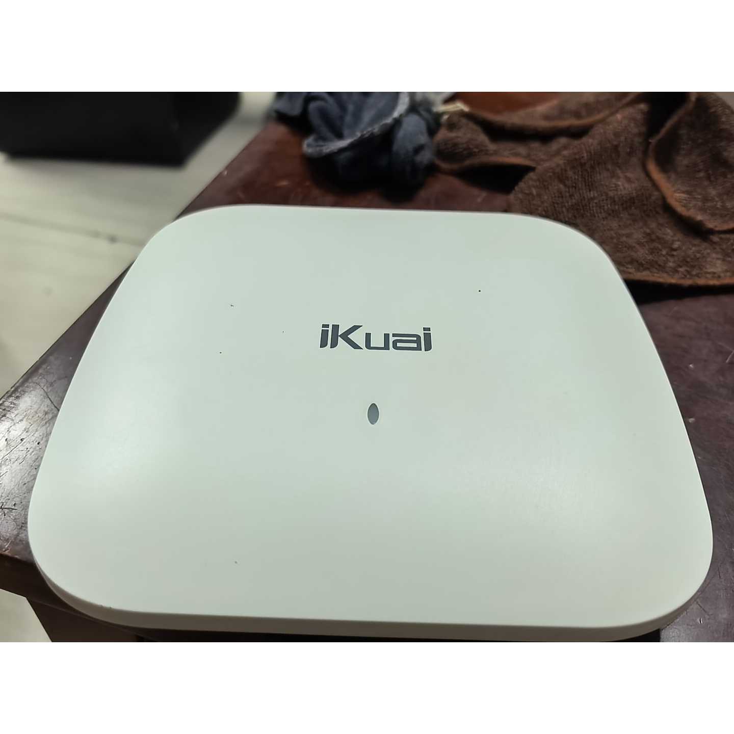询价爱快IKSW5双频吸顶式AP1167Mb无线速率支议价