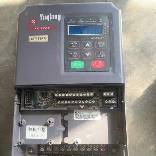 议价誉强变频器 YQ3000G7-405R5G/7R5P维修