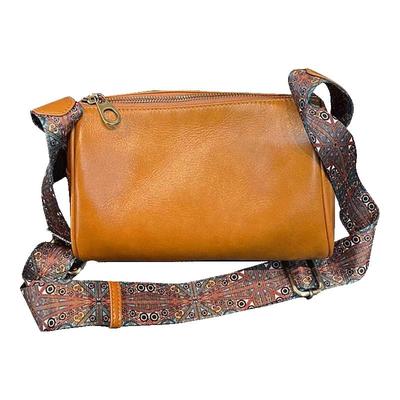 百搭宽肩带大容量真皮单肩斜挎包