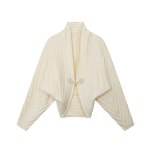 FUNKYFUN 粗纱坑条蝙蝠袖牛角扣弧形门襟厚实针织秋冬毛衣外套