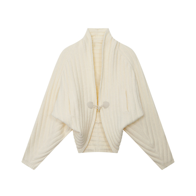 FUNKYFUN 粗纱坑条蝙蝠袖牛角扣弧形门襟厚实针织秋冬毛衣外套