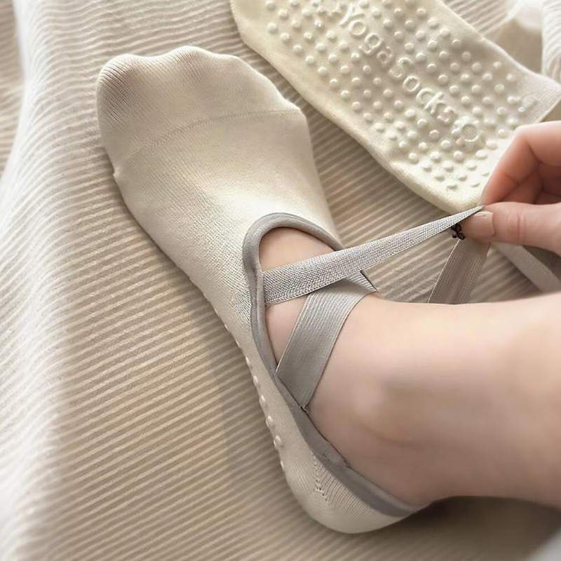 瑜伽普拉提袜子女夏季薄款船袜防滑不掉跟专业运动健身成人地板袜