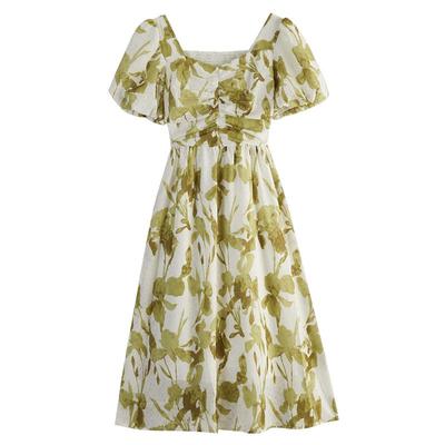 轩日方领印花捏褶短袖收腰连衣裙