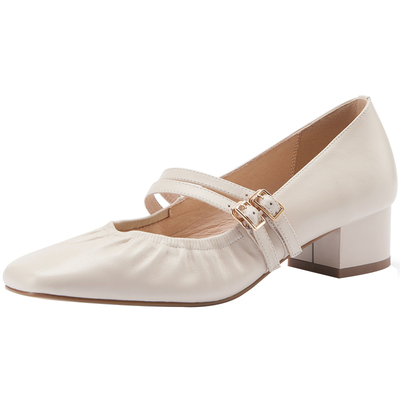 喵唔的天空中跟玛丽珍鞋