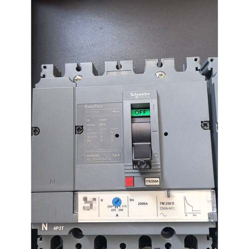 EasyPact CVS250F塑壳断路器，4P，额定—议价