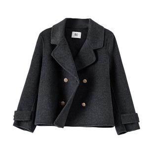 晚白2025年冬新款翻领纯色上衣呢子大衣小个子外套短款羊毛大衣女