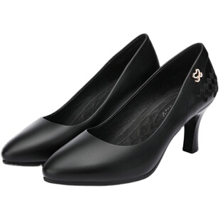 妈妈鞋单鞋真皮软底女鞋不累脚春秋款中年中老年鞋子秋季中跟皮鞋