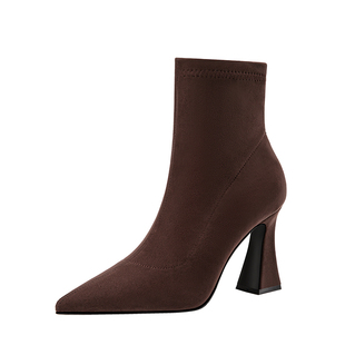 高跟短靴女秋冬季新款绒面弹力瘦瘦靴粗跟尖头短筒法式小众及踝靴