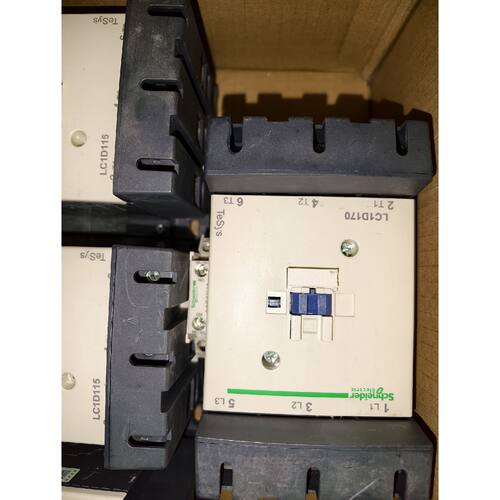 议价可维修施耐德接触器LC1D170M7C数量一只电压220V实拍图保原装
