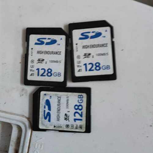 下单前咨询128GB HIGH ENDURANCE SD卡，拆机下来的