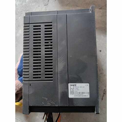 询价-3KW变频器正弦变频器.EM320A3R03AB可维修