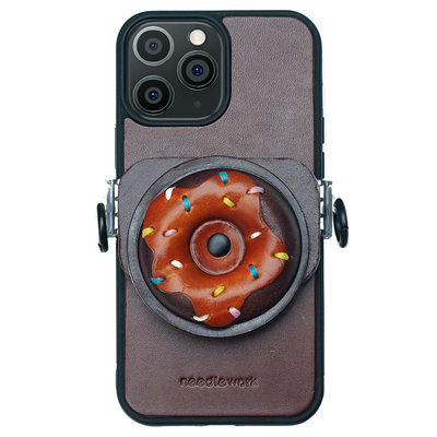 可爱甜甜圈苹果16手机壳背夹挂绳