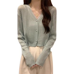 大码胖mm冰丝针织开衫女夏季薄款短款外搭披肩防晒衫镂空罩衫上衣