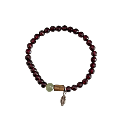 力量/气血充盈石榴石和田玉沉香