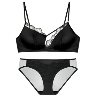 宝诗嫣可外穿性感法式蕾丝小胸内衣女士新款胸罩大胸显小文胸套装