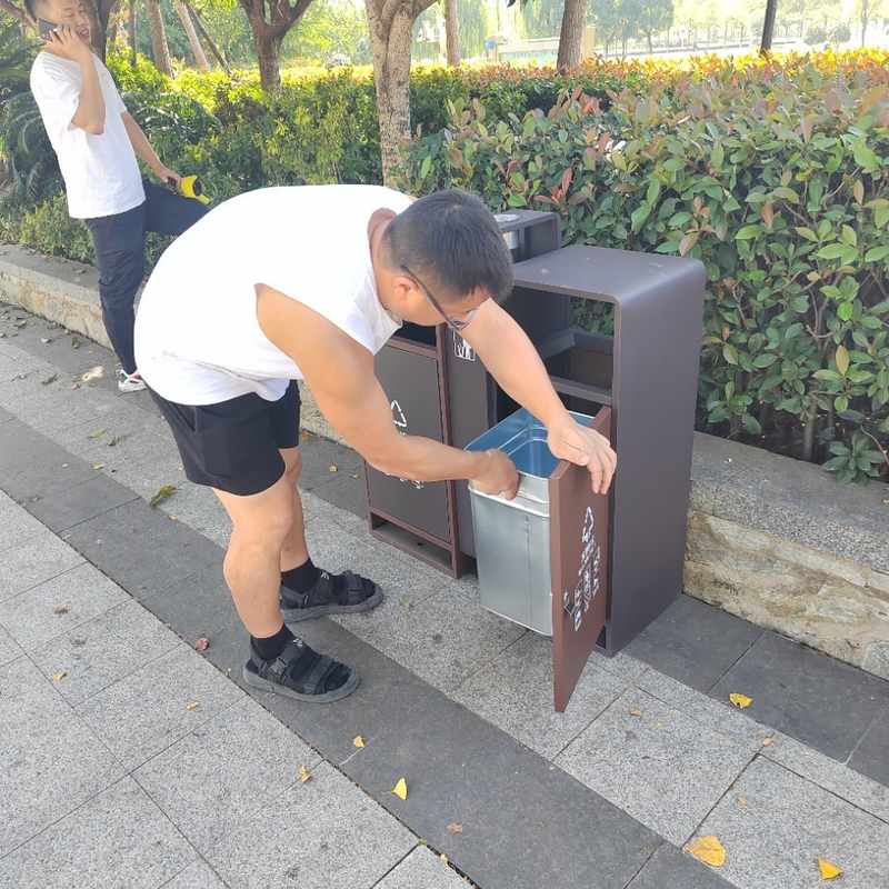 户外果皮箱垃圾桶小区街道公园分类垃圾筒镀锌板园区垃圾桶批发