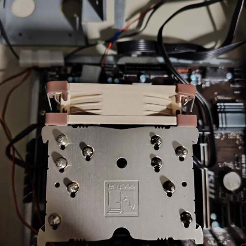〔议价-可维修〕头鹰NOCTUA NH-U9S散热器