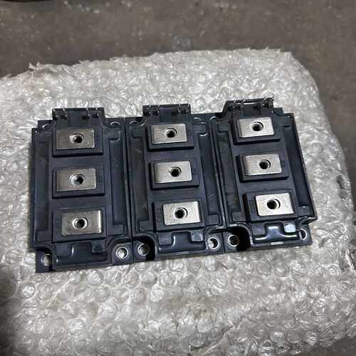 议价日立MBM200JS12EW模块，二手拆机，成色如图，功