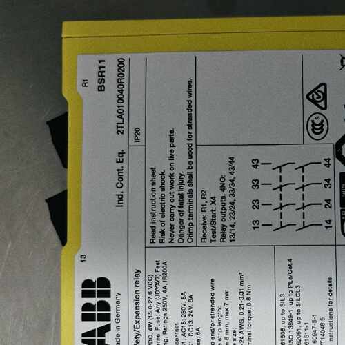 议价ABB安全继电器BSR11系列 2TLA010040R0200 ，全新原厂，低价