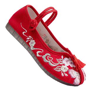 新款绣花鞋老北京布鞋古风女鞋平底防滑软底一脚蹬妈妈民族绣花鞋