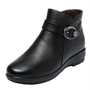 33码34软底平跟妈妈羊毛靴冬款真皮鞋女靴平底老人加绒大码棉鞋43