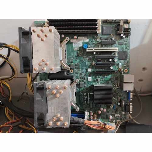 议价Intel S5500BC服务器主板，双路Xeon插槽，支持