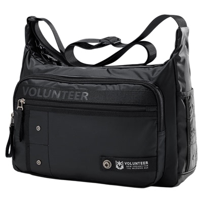 多口袋斜挎包男轻便户外通勤包