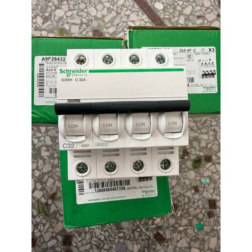 全新 iC65H 4P32A空气开关议价