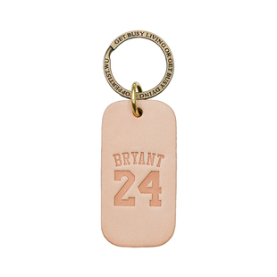 NBA科比詹姆斯真皮钥匙扣篮球精致背包挂件定制刻字球衣皮牌礼物