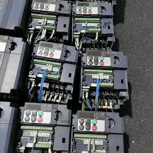 【请询价】日本 富士E1S变频器FRN0.4E1S-4A 0.4KW