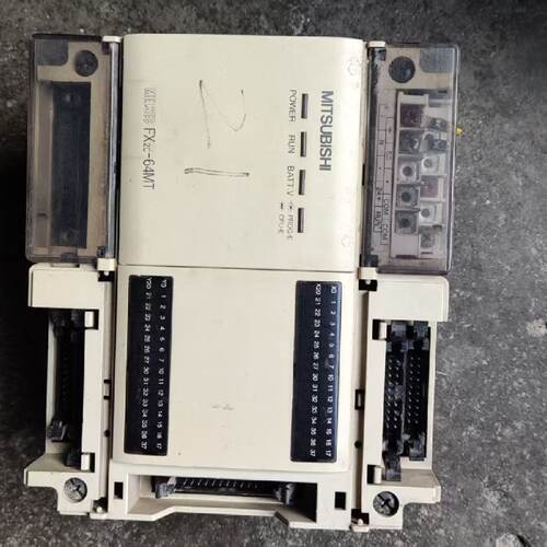溢价-PLC型号 FX2C-64MT 在货场买的 买来就这样