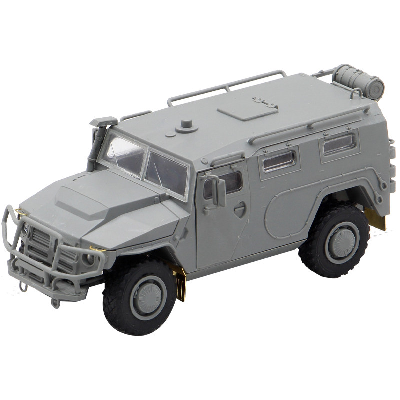 RPG虎式轮式装甲车1/35拼装模型
