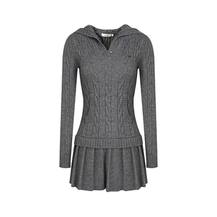 Liilou 缪斯学院系 连帽V领绞花针织口袋收腰A字百褶连衣裙