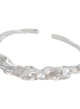 无怯冷淡风女纯银重工褶皱手镯