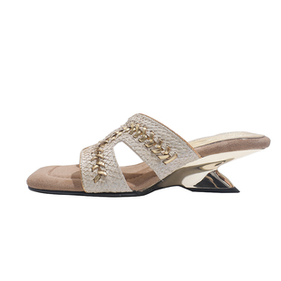 真皮~骄屿法式小众坡跟绝美凉拖鞋女夏外穿方头气质高跟一字拖鞋