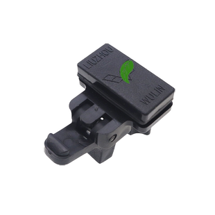 适用五菱之光6376/6371/6400面包车中窗车窗锁扣玻璃扣卡扣五菱配