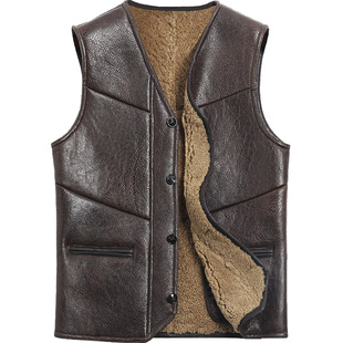 秋冬中老年皮毛一体V领马甲中年真皮衣男款加厚马夹羊毛坎肩爸爸