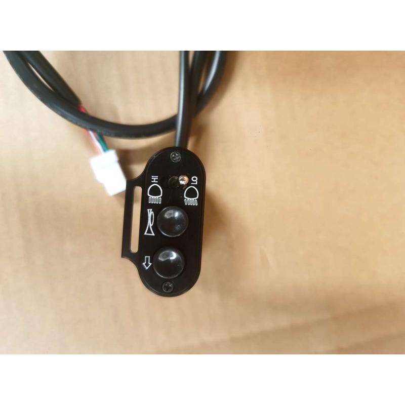 柴特摩托新博格 左右开关 亮黑 28E06-CS-RS-01&28E06-CS-LS-01